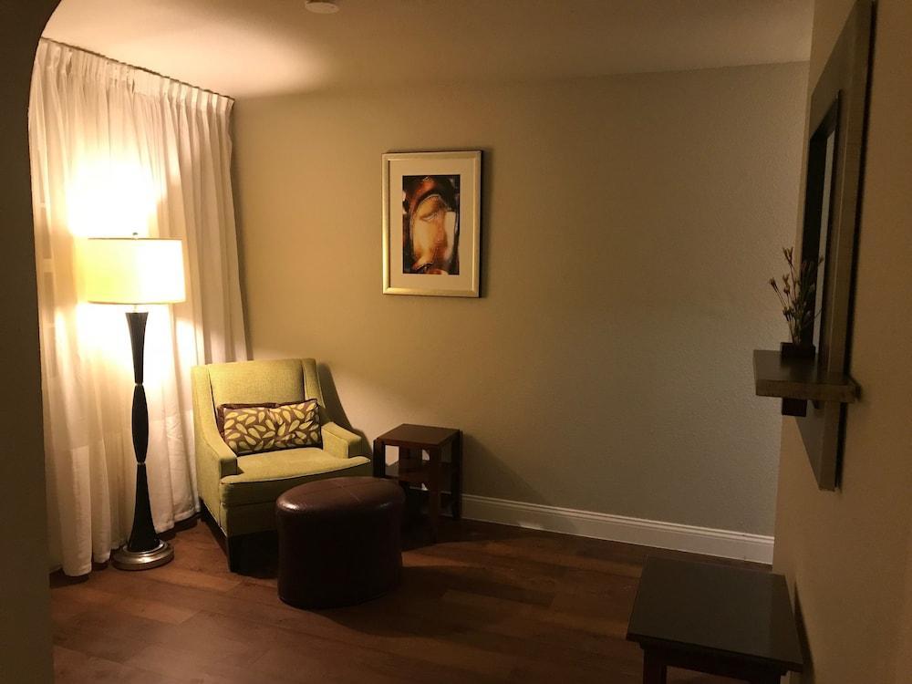 Amco Hotel & Suites- Fort Hood Killeen Ngoại thất bức ảnh